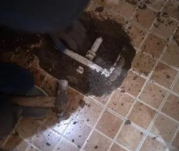 德阳卫生间漏水维修公司为您分享下卫生间渗水如何处理及注意事项